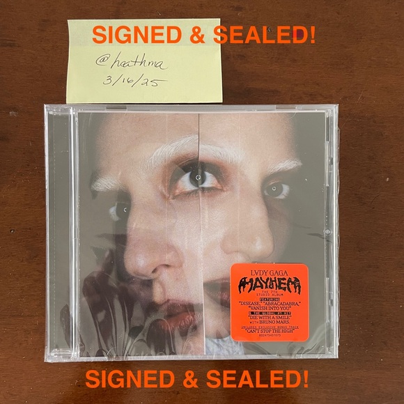 SIGNED, SEALED Lady Gaga 'MAYHEM’ CD with SIGNED Art Card Insert - Picture 2 of 8